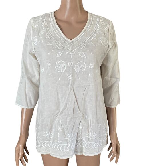 chic Tops - Chic Collection Shirt Womens Small White New